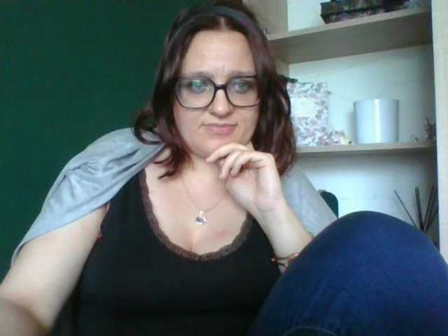 sensualParis live cam on BongaCams