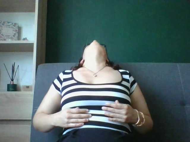 sensualParis live cam on BongaCams