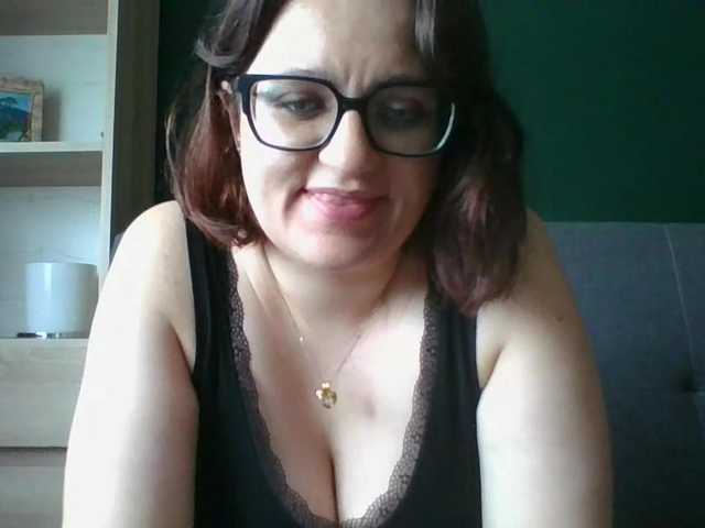 sensualParis live cam on BongaCams