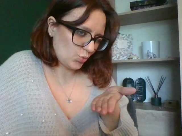 sensualParis live cam preview