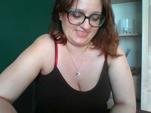 sensualParis live cam on BongaCams
