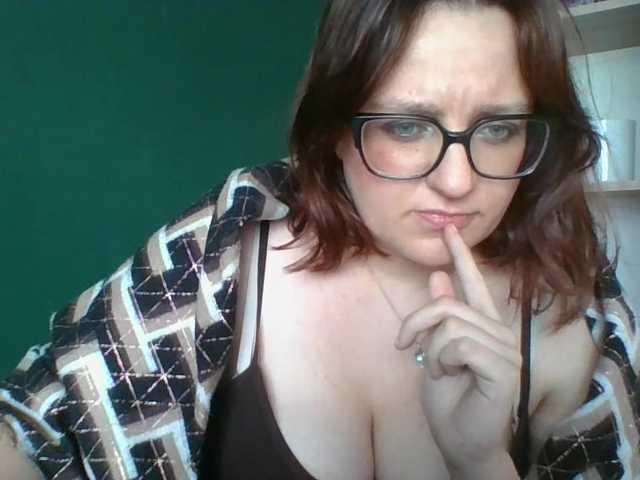 sensualParis live cam on BongaCams