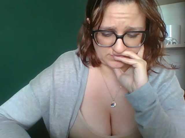 sensualParis live cam preview