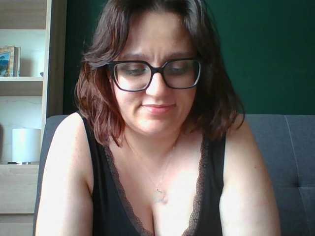 sensualParis live cam on BongaCams