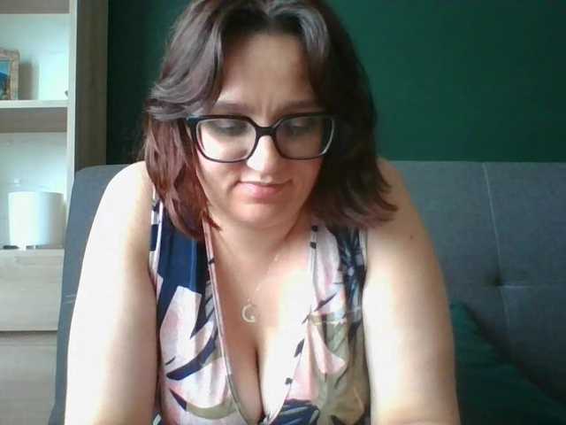 sensualParis live cam on BongaCams