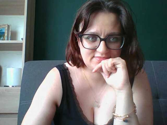 sensualParis live cam on BongaCams