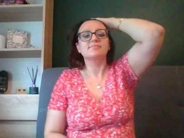 sensualParis live webcam show