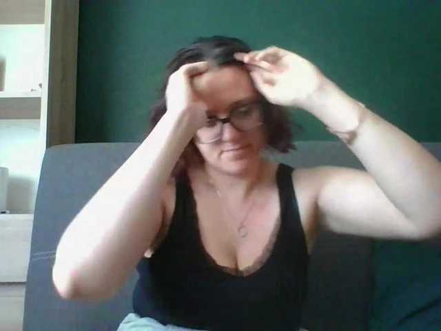 sensualParis live cam on BongaCams