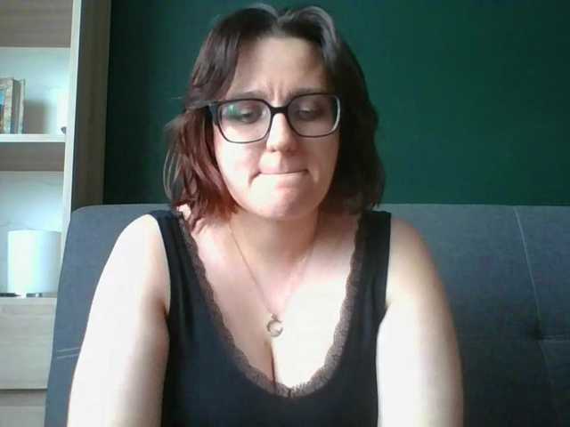 sensualParis live cam on BongaCams
