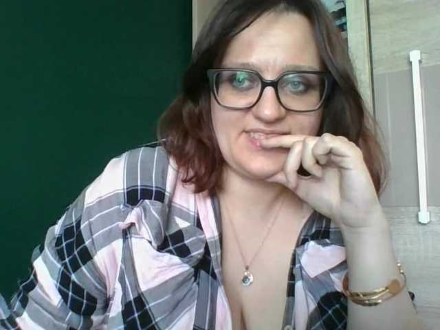 sensualParis live cam on BongaCams