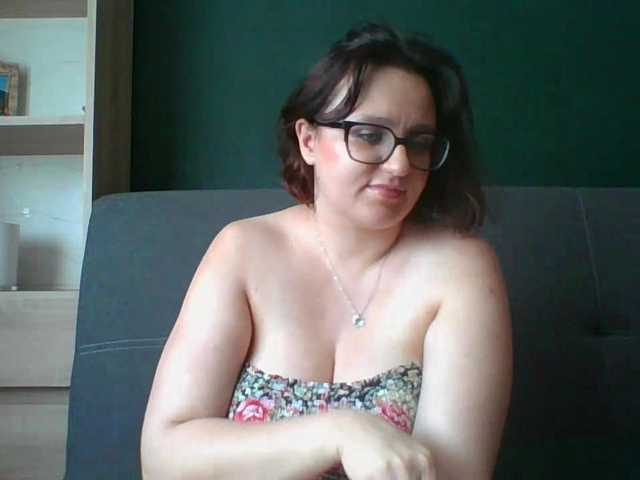 sensualParis live cam on BongaCams