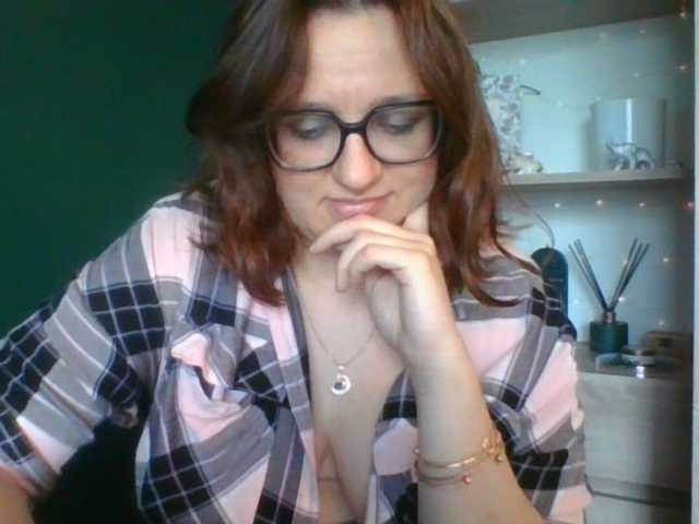 sensualParis live cam preview