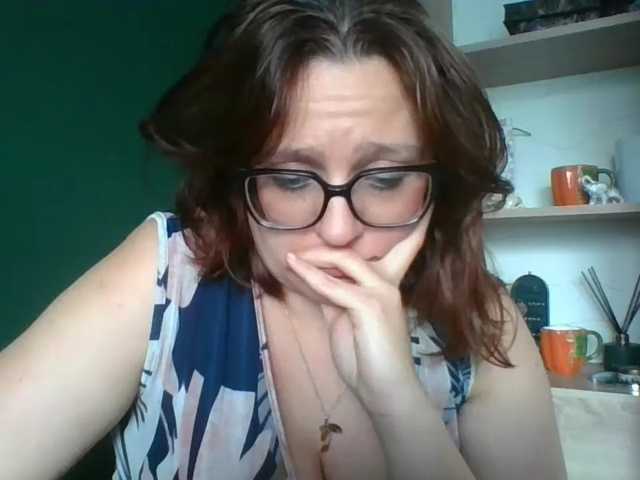 sensualParis live cam preview