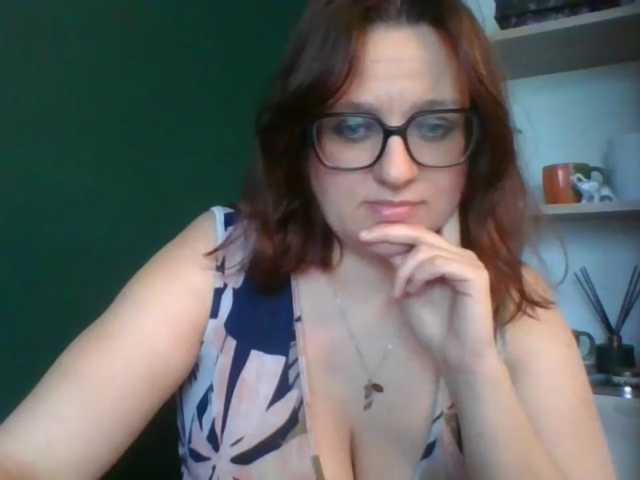 sensualParis live cam preview