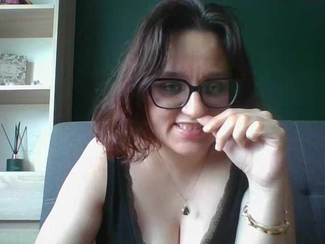 sensualParis live cam on BongaCams