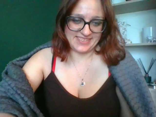 sensualParis live cam preview