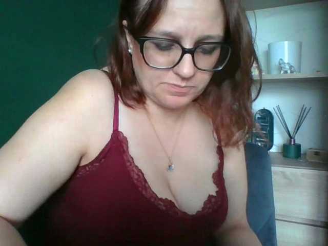 sensualParis live cam preview
