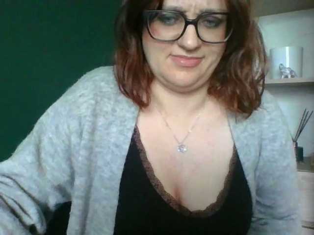 sensualParis live cam preview