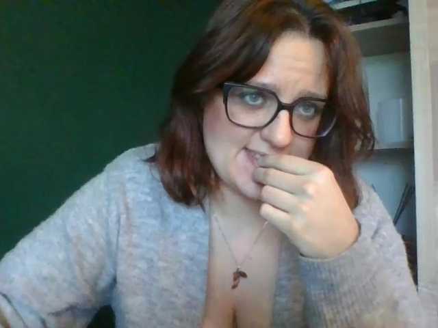 sensualParis webcam bongacams model stream image