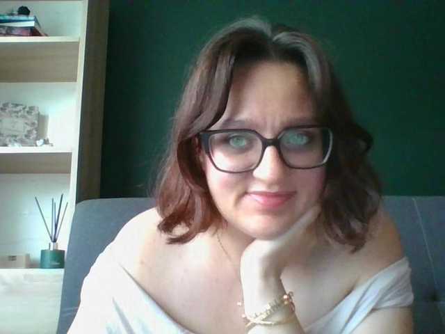 sensualParis live webcam show