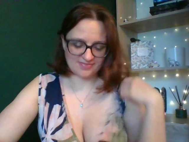 sensualParis live cam on BongaCams