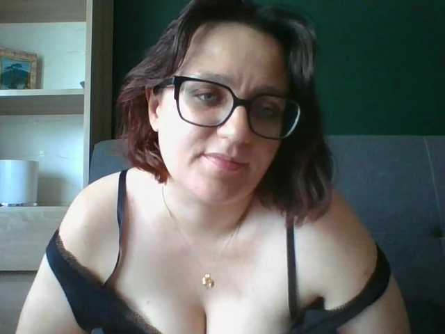 sensualParis live cam on BongaCams