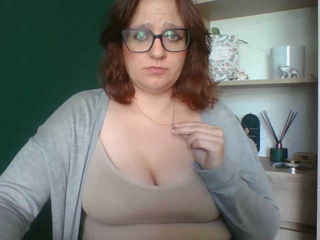 sensualParis live cam preview