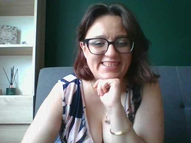 sensualParis live cam on BongaCams