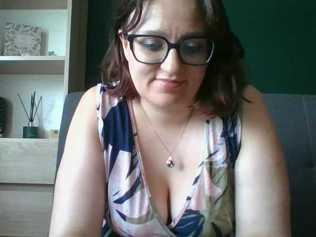 sensualParis live cam on BongaCams
