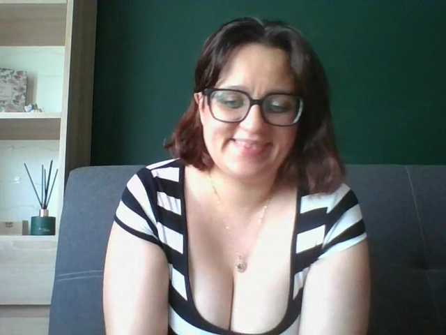 sensualParis live webcam show
