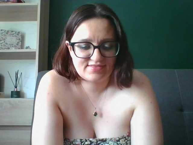 sensualParis live cam on BongaCams