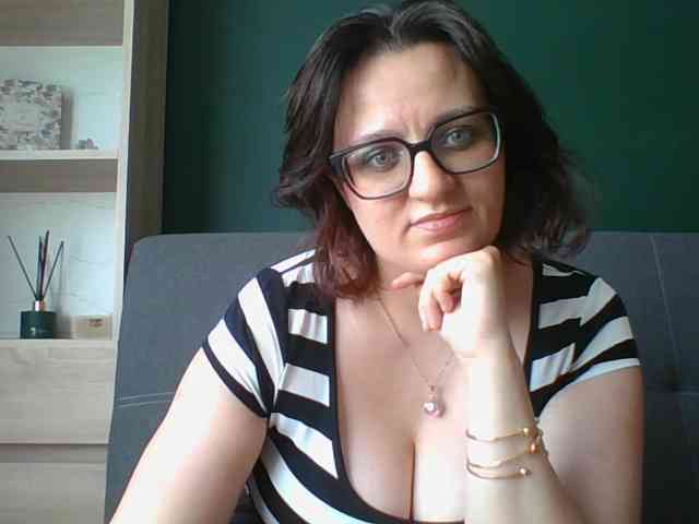 Model: sensualParis