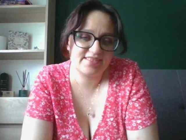 sensualParis webcam