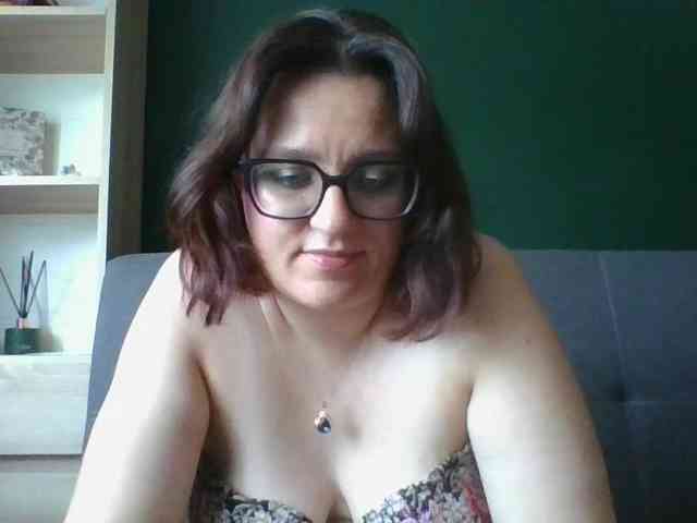 sensualParis webcam