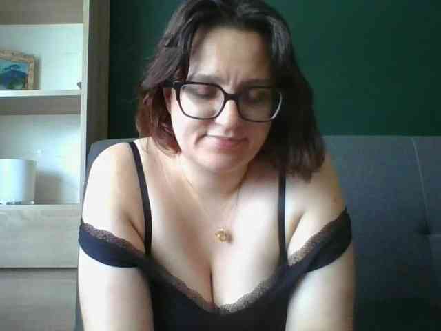 sensualParis webcam