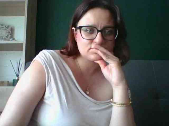 sensualParis webcam