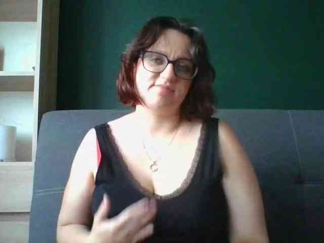 sensualParis webcam