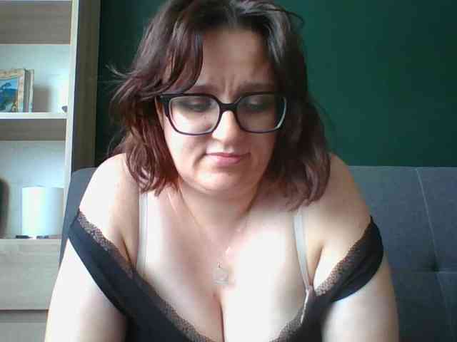 sensualParis webcam