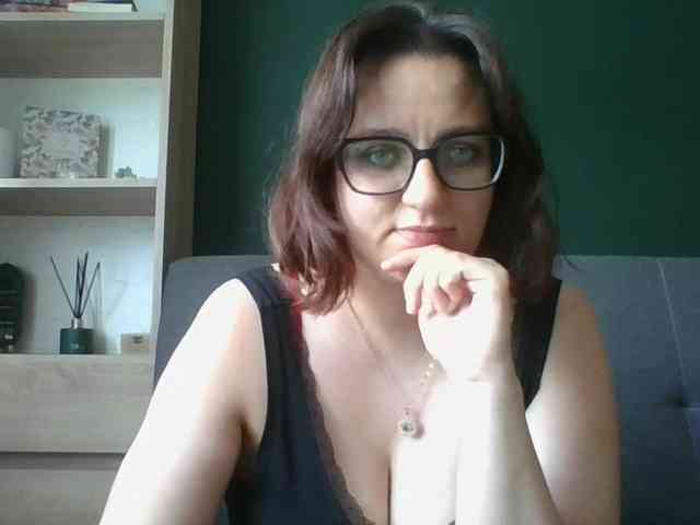 sensualParis webcam
