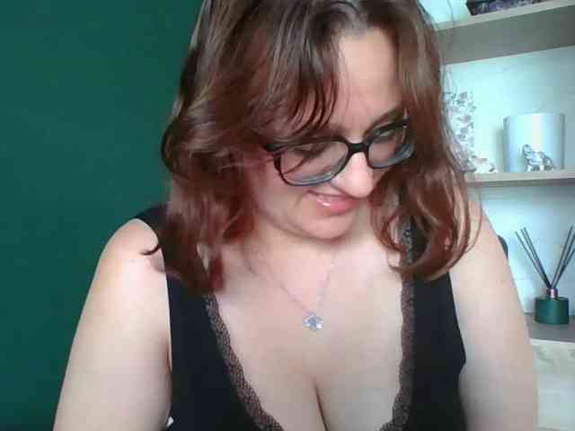 sensualParis webcam