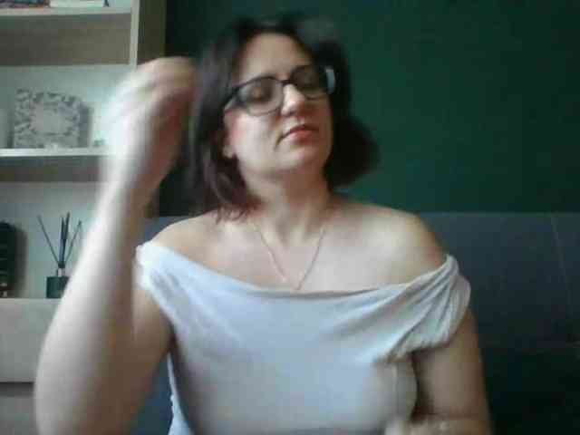Model: sensualParis