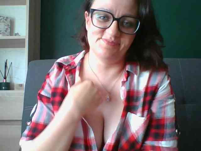 sensualParis webcam