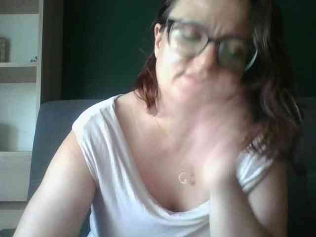 sensualParis webcam