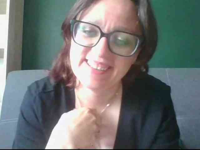 sensualParis webcam
