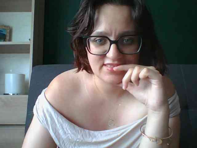 sensualParis webcam