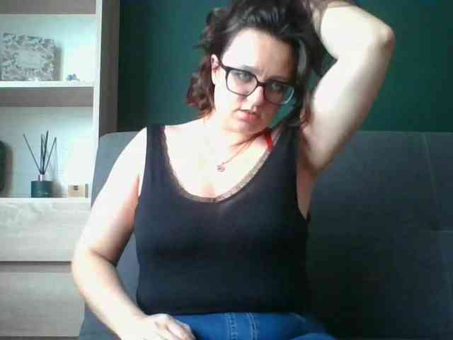 sensualParis webcam