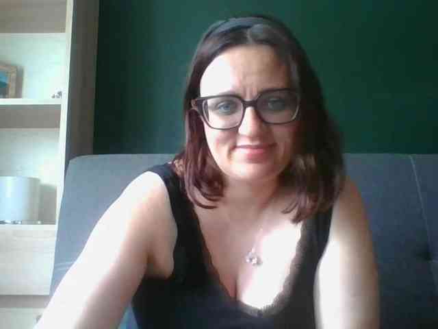 sensualParis webcam