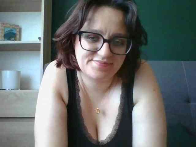 sensualParis webcam