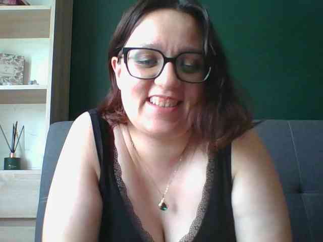 sensualParis webcam