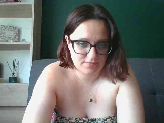 sensualParis webcam